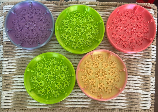 Makeup Cleaning Dishes